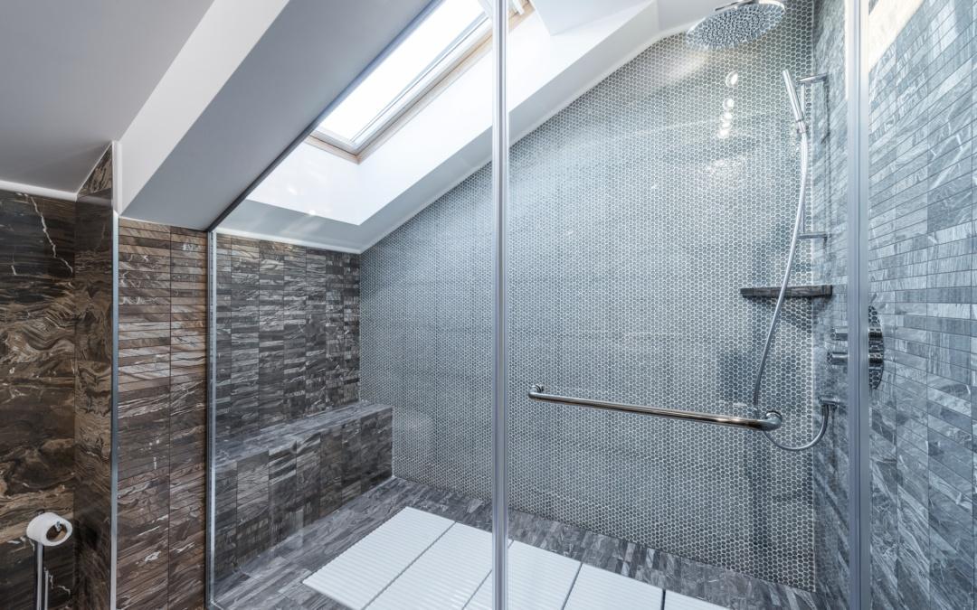 Jakiego szkła należy używać do kabin prysznicowych?